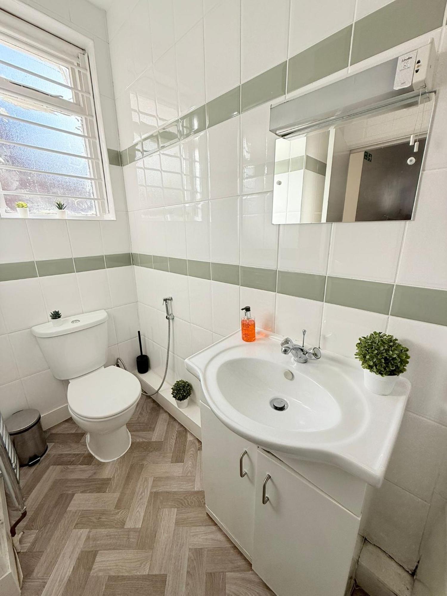 Cricklewood Broadway Guest Home Londres Quarto foto
